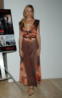 Mira Sorvino feet photo thumbnail