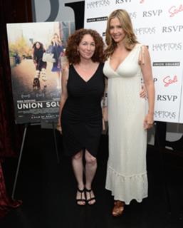 Mira Sorvino feet photo thumbnail