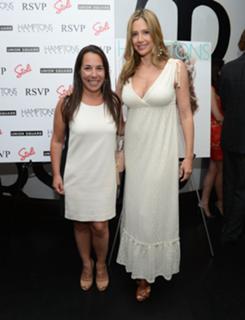Mira Sorvino feet photo thumbnail