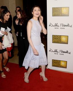 Miranda Cosgrove feet photo thumbnail