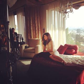 Miranda Cosgrove feet photo thumbnail
