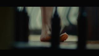 Miranda Cosgrove feet photo thumbnail