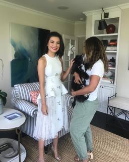 Miranda Cosgrove feet photo thumbnail