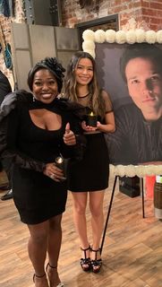 Miranda Cosgrove feet photo thumbnail