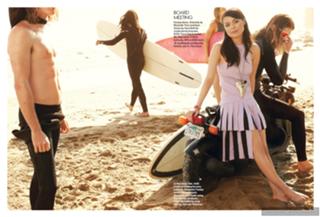 Miranda Cosgrove feet photo thumbnail