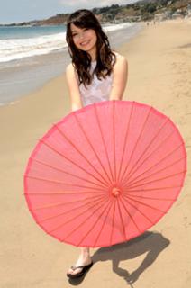 Miranda Cosgrove feet photo thumbnail