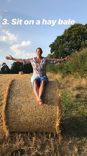 Miranda Hart feet photo 20