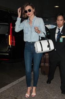 Miranda Kerr feet photo thumbnail