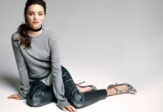Miranda Kerr feet photo thumbnail