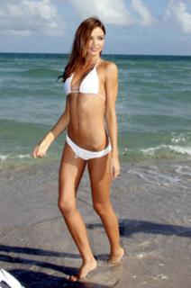 Miranda Kerr feet photo thumbnail