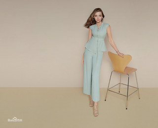 Miranda Kerr feet photo thumbnail