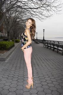 Miranda Kerr feet photo thumbnail
