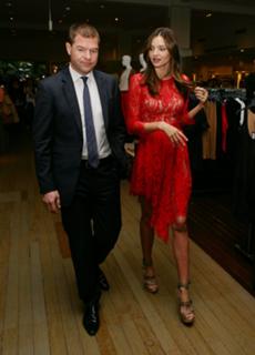Miranda Kerr feet photo thumbnail