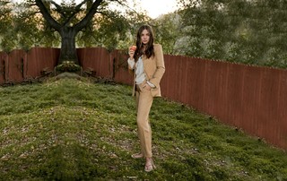 Miranda Kerr feet photo thumbnail