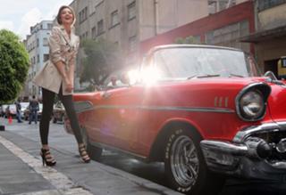 Miranda Kerr feet photo thumbnail
