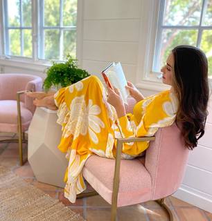 Miranda Kerr feet photo thumbnail
