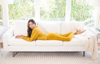 Miranda Kerr feet photo thumbnail