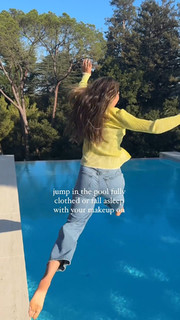 Miranda Kerr feet photo thumbnail