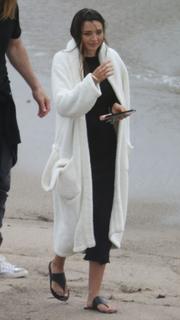 Miranda Kerr feet photo thumbnail