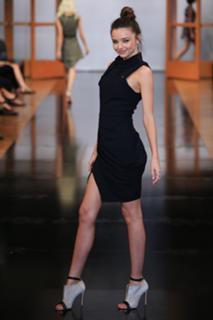 Miranda Kerr feet photo thumbnail