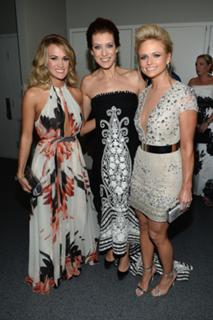 Miranda Lambert feet photo thumbnail