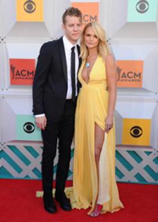 Miranda Lambert feet photo thumbnail