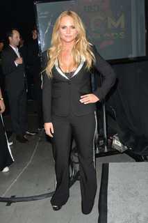 Miranda Lambert feet photo thumbnail