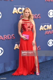 Miranda Lambert feet photo thumbnail