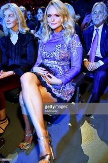 Miranda Lambert feet photo thumbnail