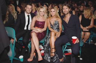 Miranda Lambert feet photo thumbnail