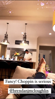 Miranda Lambert feet photo thumbnail
