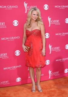 Miranda Lambert feet photo thumbnail