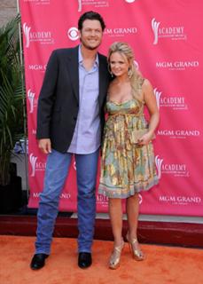 Miranda Lambert feet photo thumbnail