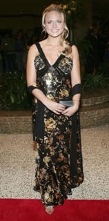 Miranda Lambert feet photo thumbnail