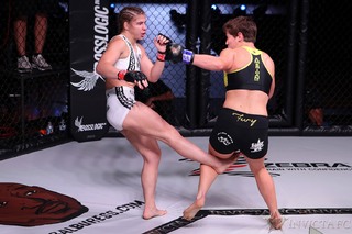 Miranda Maverick feet photo 10