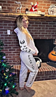 Miranda Maverick feet photo 3