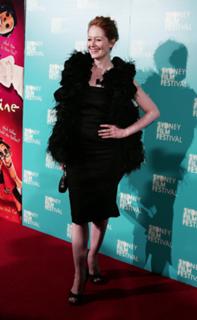 Miranda Otto feet photo thumbnail