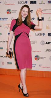 Miranda Otto feet photo thumbnail