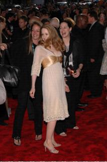 Miranda Otto feet photo thumbnail