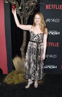 Miranda Otto feet photo thumbnail