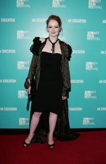 Miranda Otto feet photo thumbnail