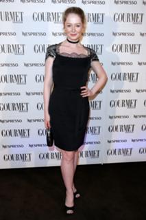 Miranda Otto feet photo thumbnail