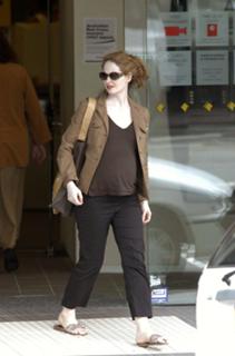 Miranda Otto feet photo thumbnail