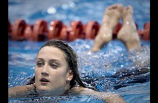 Mireia Belmonte feet photo 2