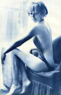 Mireille Darc feet photo 7