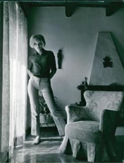 Mireille Darc feet photo 17
