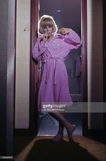 Mireille Darc feet photo 9