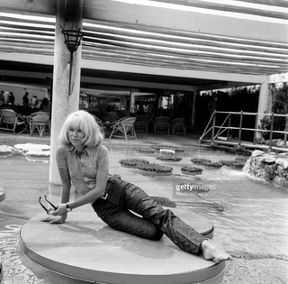 Mireille Darc feet photo 14