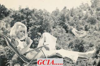 Mireille Darc feet photo 8