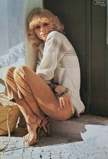 Mireille Darc feet photo 14